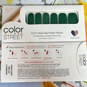 Color Street 100% Real Nail polish strips - Dublin Classic